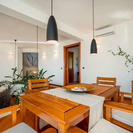 Villa Kamik By Interhome