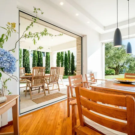 Kamik By Interhome * كوسترينا